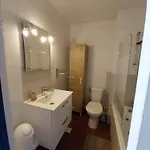 Apartament T2 Lumineux A 200m De La Plage, Equipe