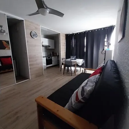 T2 Lumineux A 200m De La Plage, Equipe Apartment *