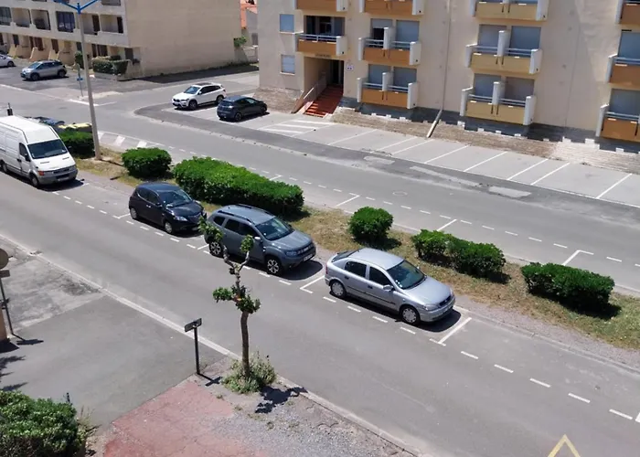 Διαμέρισμα T2 Lumineux A 200m De La Plage, Equipe